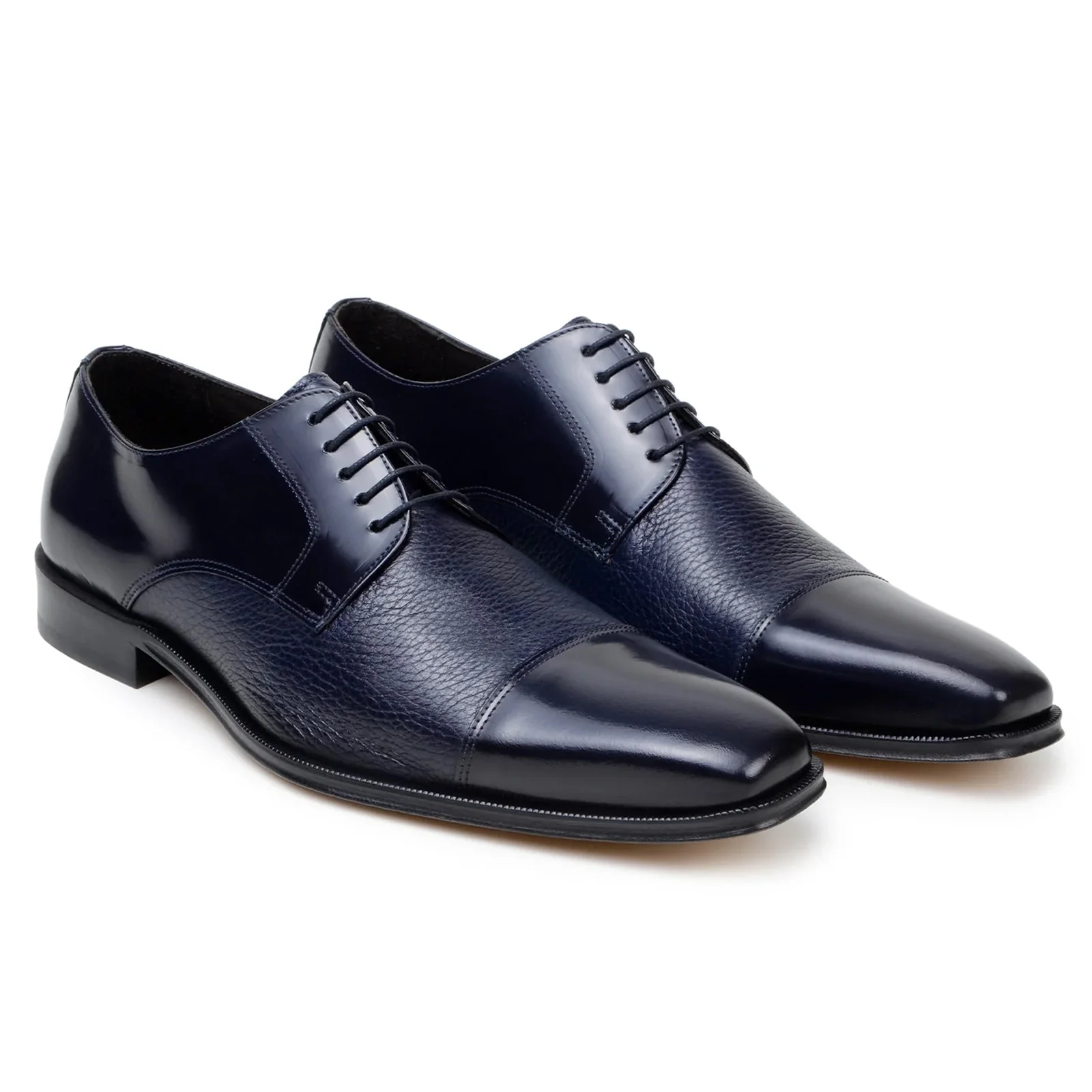 Men's Belvedere Alexander Italian Deerskin & Nappa Leather Cap Toe Dress Shoe in Navy - Image 3