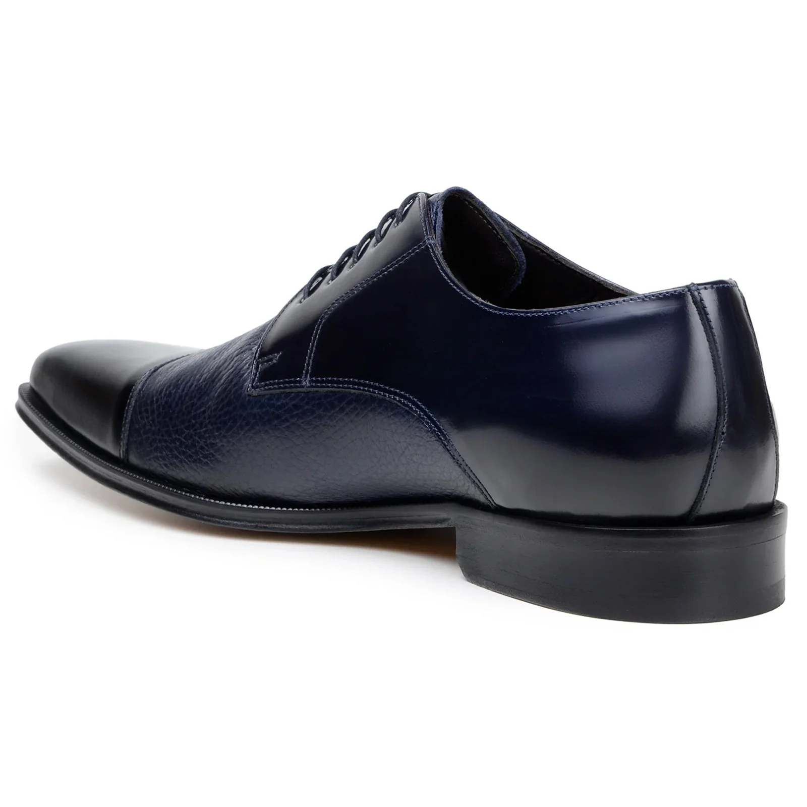 Men's Belvedere Alexander Italian Deerskin & Nappa Leather Cap Toe Dress Shoe in Navy - Image 4