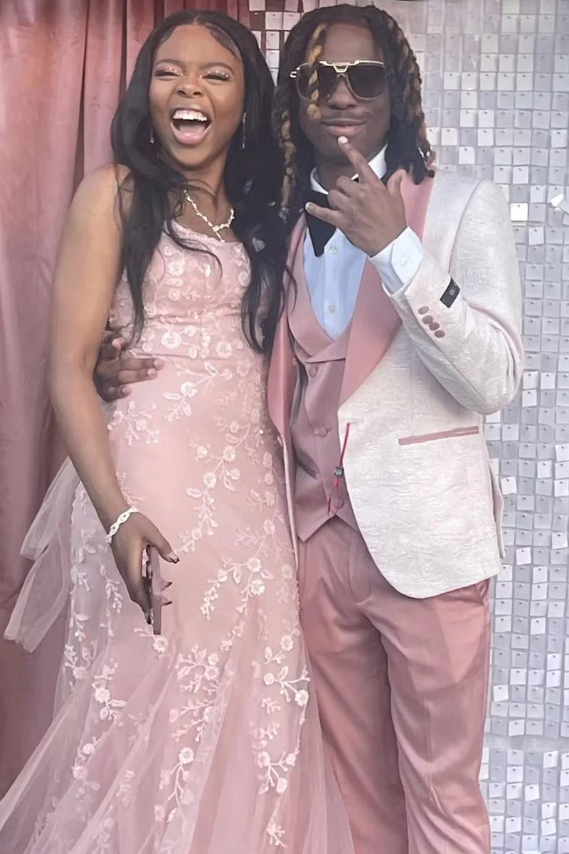Men's One Button Vested Paisley Prom & Wedding Tuxedo with Satin Vest and Pants in Pink - Image 3
