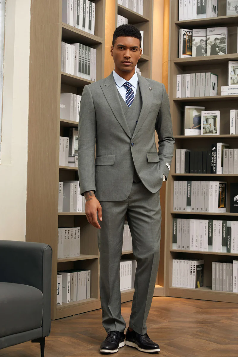 Men's Stacy Adams Vested One Button Peak Lapel Designer Suit in Dark Green - Image 2