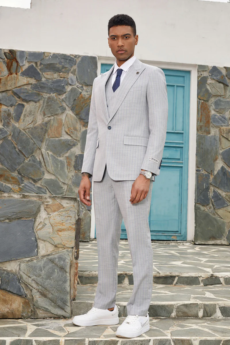 Men's Stacy Adams Vested One Button Peak Lapel Designer Suit in Light Grey Pinstripe - Image 2