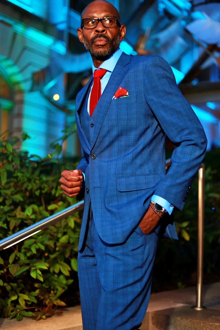 Mens Two Button Classic Fit Vested Suit in Navy Blue Windowpane Plaid - Image 7