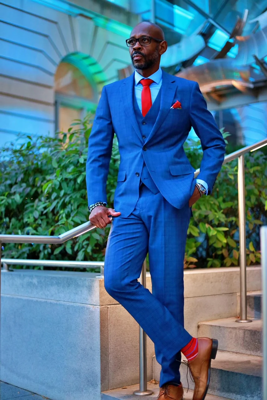 Mens Two Button Classic Fit Vested Suit in Navy Blue Windowpane Plaid - Image 9